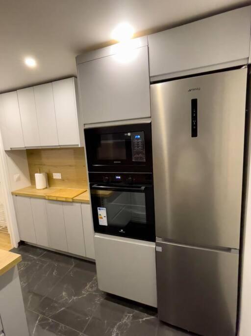 Magnifique Appartement De 4 Chambres 8 Personnes Max A 20 Minutes De Paris اُنتوني المظهر الخارجي الصورة