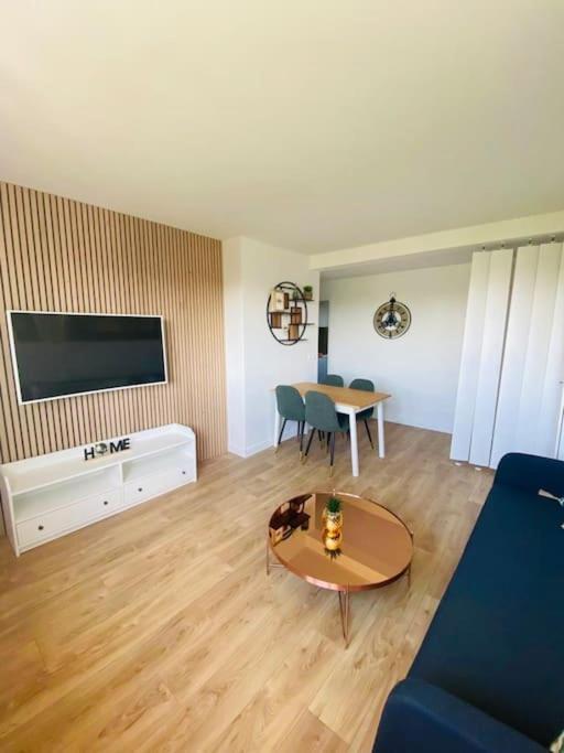 Magnifique Appartement De 4 Chambres 8 Personnes Max A 20 Minutes De Paris اُنتوني المظهر الخارجي الصورة