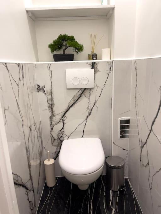 Magnifique Appartement De 4 Chambres 8 Personnes Max A 20 Minutes De Paris اُنتوني المظهر الخارجي الصورة